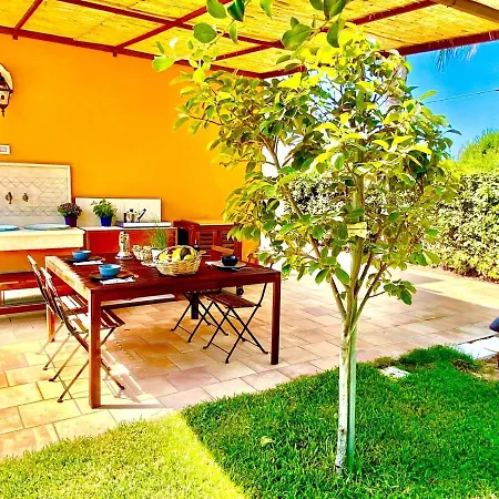 Nido Al Lido Tatil Evi Noto